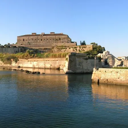 Mare Di La Finestra Sul Porto *
